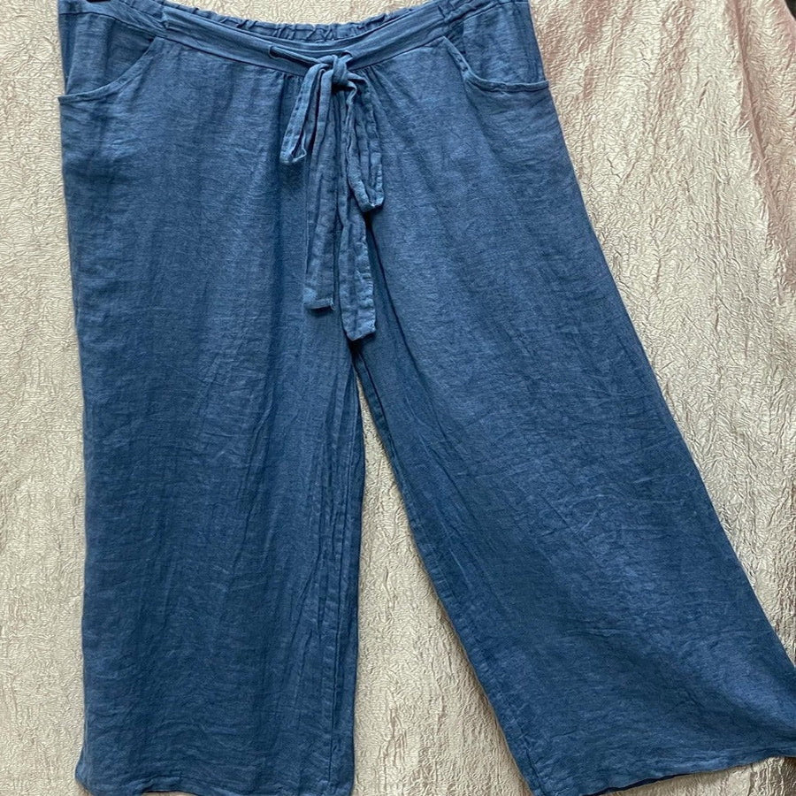 Women's Geometric Two Piece Outfit with Round Neck Top and Wide Leg Pants