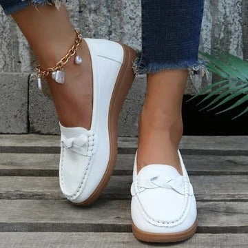 Women's Slip-On Loafers with Wide Toe Area and Flexible Upper, Traction Outsole