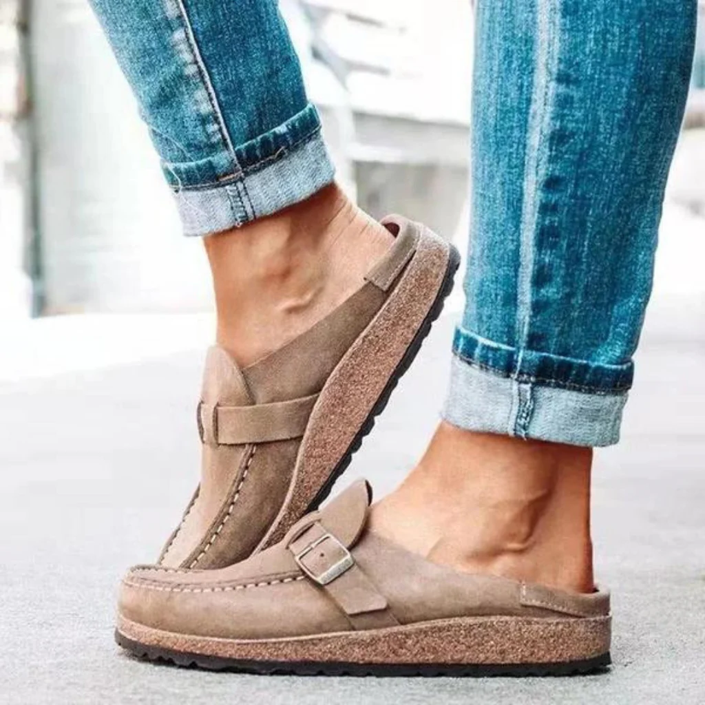 Women's Buckled Sandals with Adjustable Strap and Open Air Design