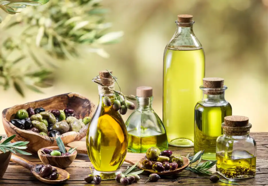 Does Olive Oil Help You Tan? The Science Behind This Popular Tanning Method