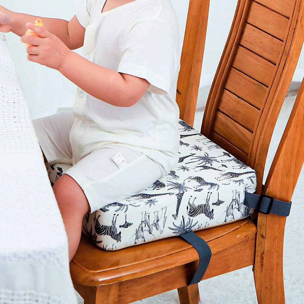 Foldable Booster Seat with Dual Strap Attachment and Removable Cover for Toddlers