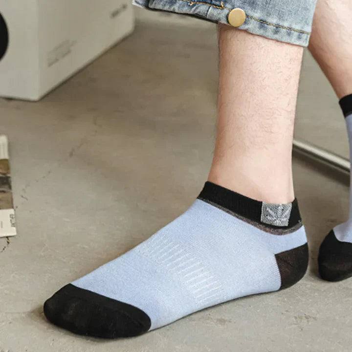 Men's Moisture Wicking Ankle Socks with Reinforced Heel and Toe, 20 Pair Pack