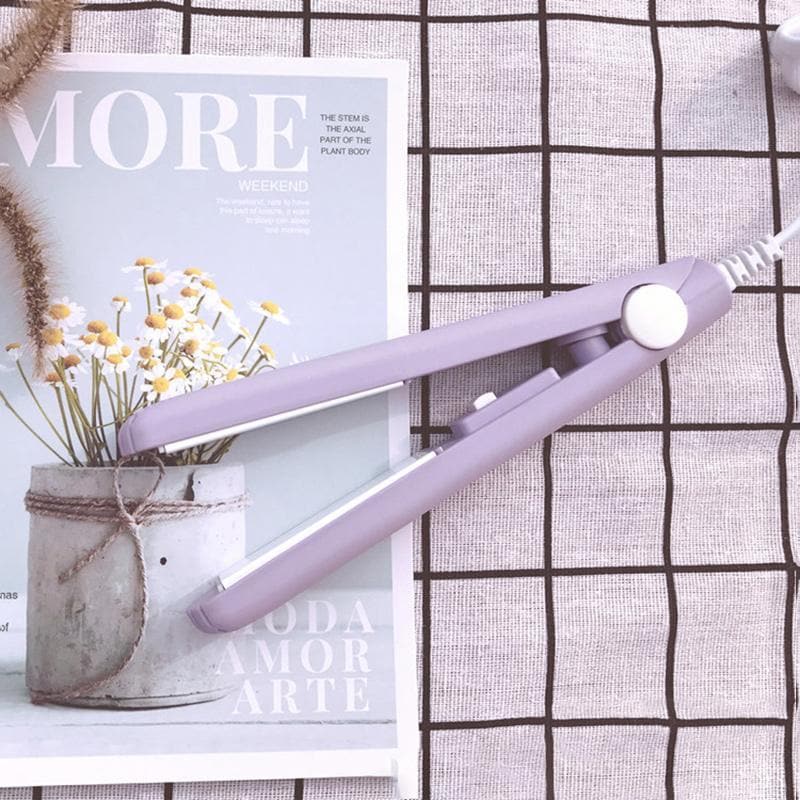 Mini Hair Straightener with Ceramic Floating Plates and 30 Second Heat Up