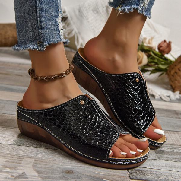 Women's Orthopedic Sandals with Wedge Sole and Breathable Weave, Adjustable Toe Clasp