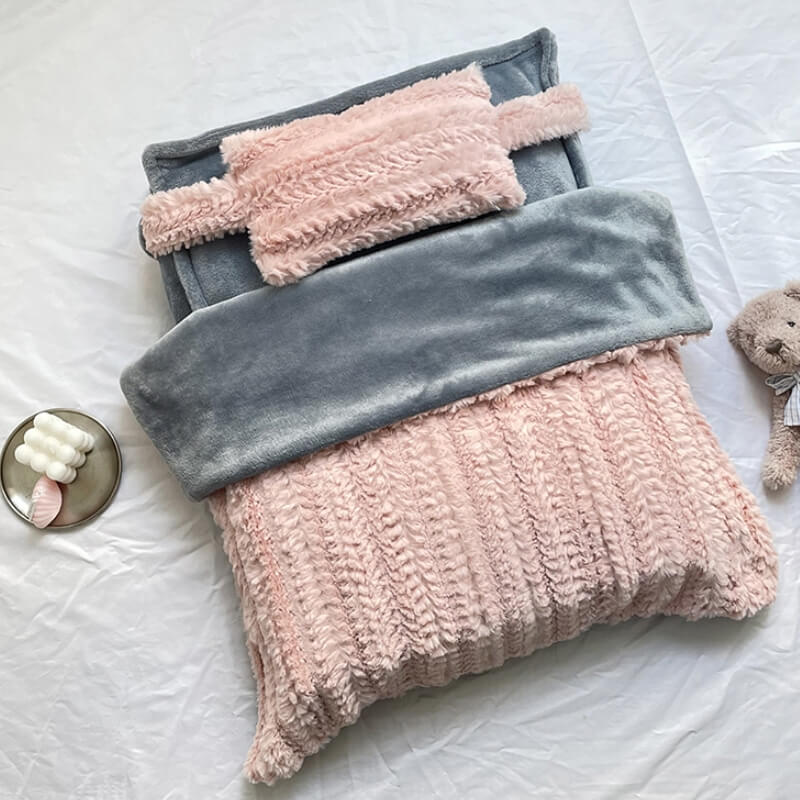Soft Faux Fur Pet Bed with Raised Edges and Removable Blanket