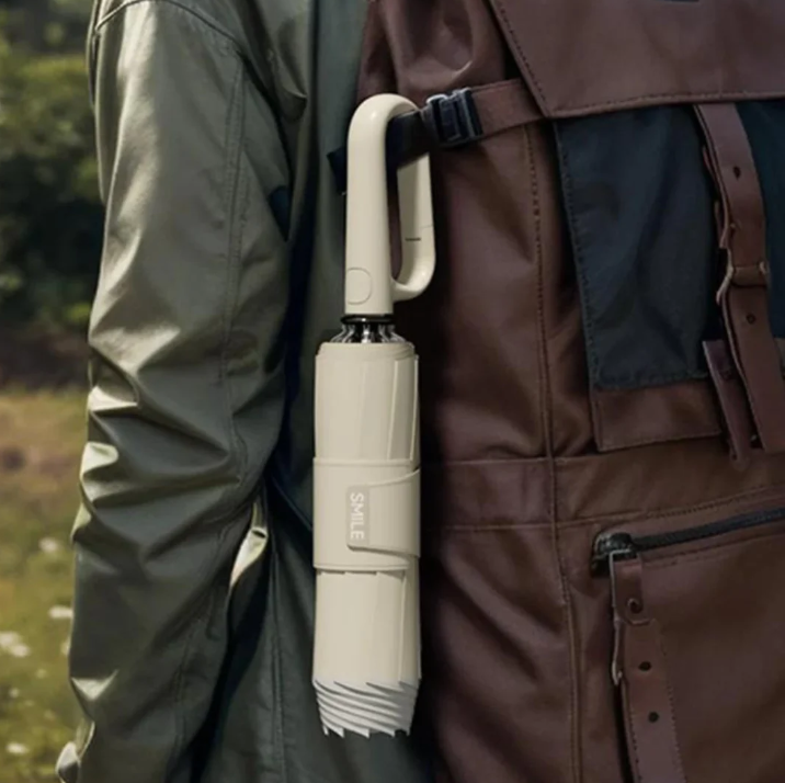 Folding Umbrella with Reflective Trim and Flexible Wind-Resistant Ribs