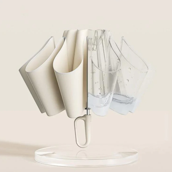 Folding Umbrella with Reflective Trim and Flexible Wind-Resistant Ribs