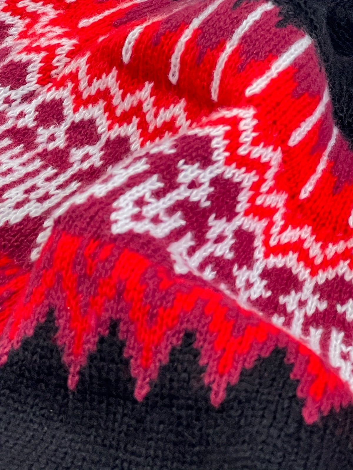 Womens Chunky Jacquard Round Neck Sweater with a Nature Inspired Pattern in Eight Colors