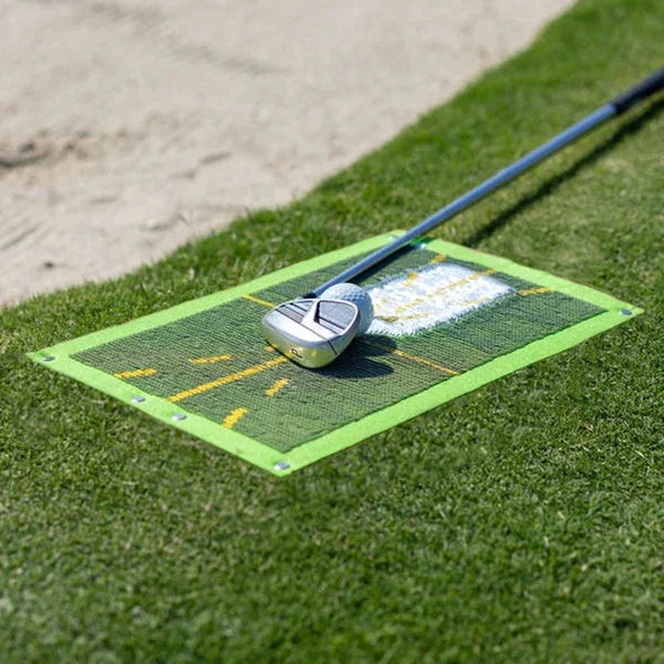 Golf Training Mat with Color-Changing Sequined Surface and Ground Stake
