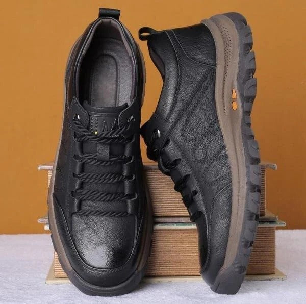 Men's Outdoor Shoes with Three Zone Arch Support and Sealed Weather Protection