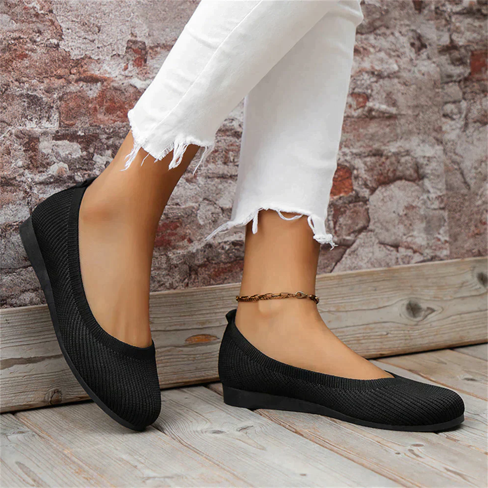 Women's Slip-On Shoes with Memory Foam Insole and Arch Support, Textured Outsole