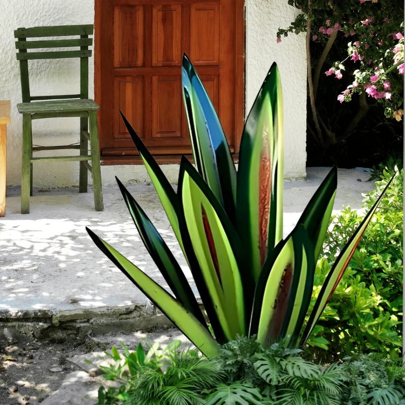 Metal Agave Plant Sculpture with Rust Finish and Metallic Highlights for Outdoor Decor