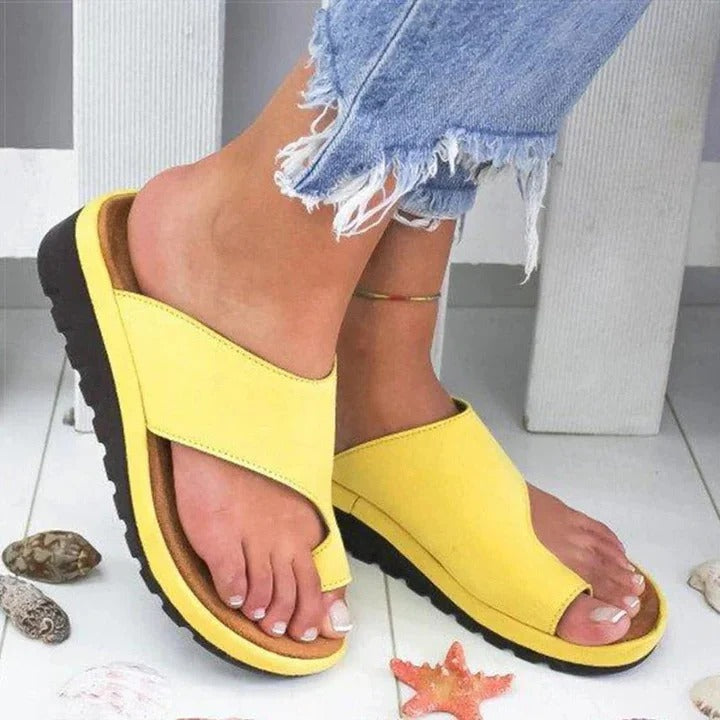 Toe Ring Sandals with Arch Support and Multi-Zone Weight Distribution for Women