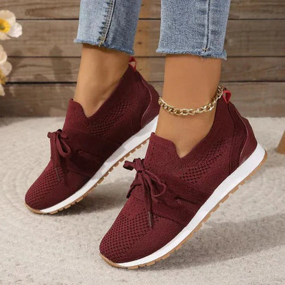 Low-Top Training Sneakers with Cushioned Sole and Lace Closure, US 5-11