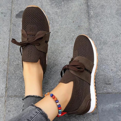 Low-Top Training Sneakers with Cushioned Sole and Lace Closure, US 5-11