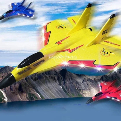Remote Control Airplane with Shatter Resistant Body and Aerodynamic Design