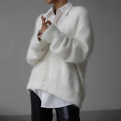 Women's Round Neck Knit Sweater with Natural Fibers and Gentle Skin Feel