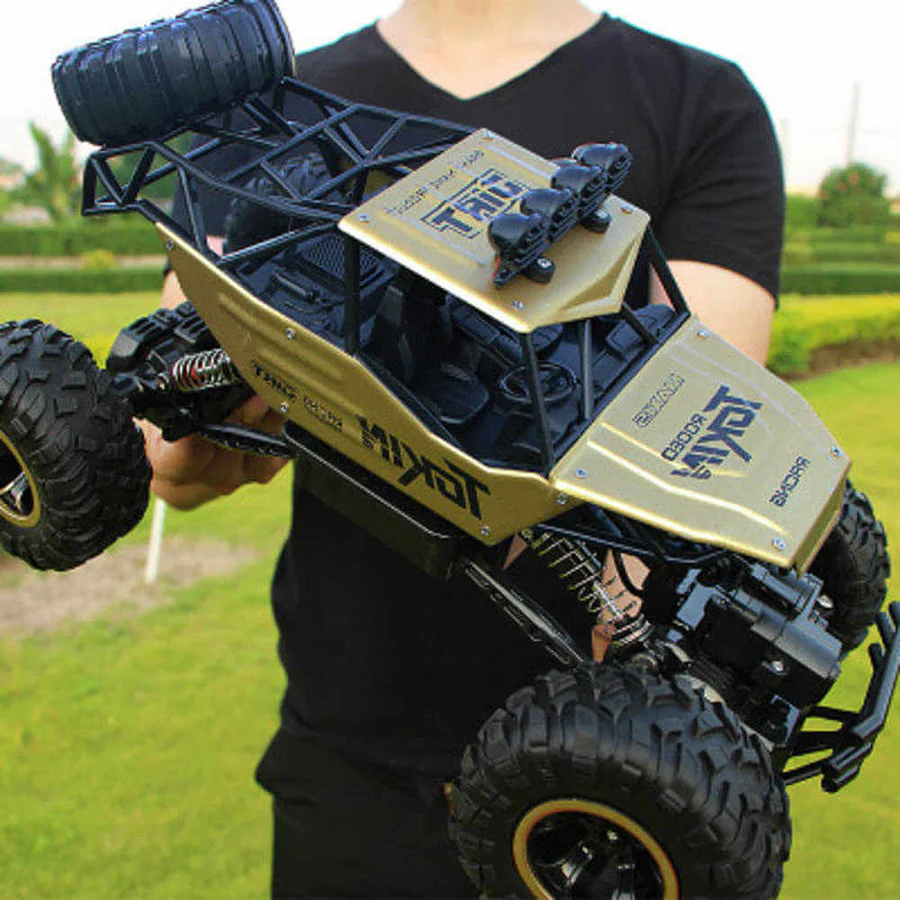 4WD Remote Control Truck with Dual Motors and 260ft Range, 35KM/H Speed