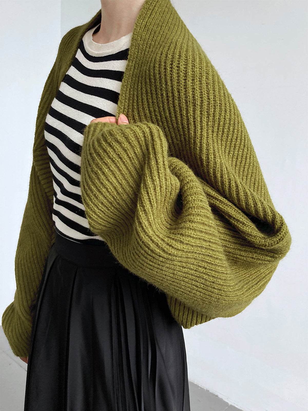 Open Front Knit Cardigan with Viscose Elastane Blend and Full Sleeve Coverage